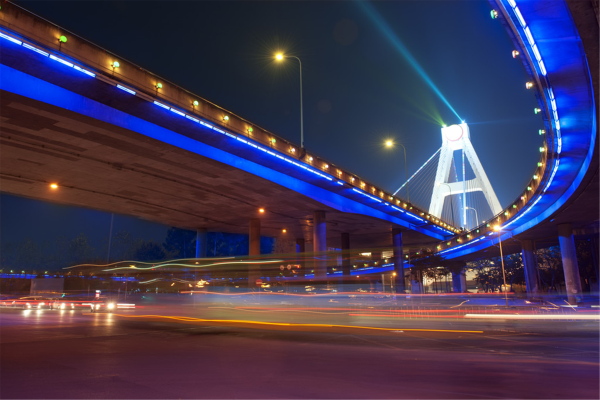 高架橋夜景照明