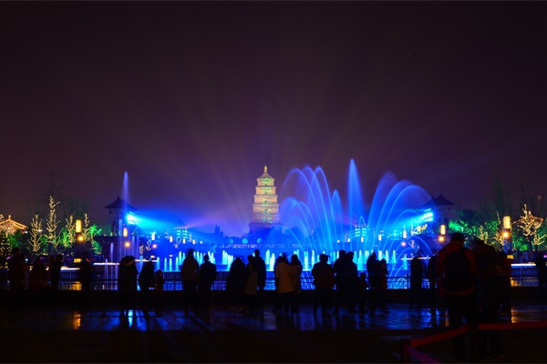 主題公園亮化設(shè)計能夠促進(jìn)“夜經(jīng)濟”的發(fā)展